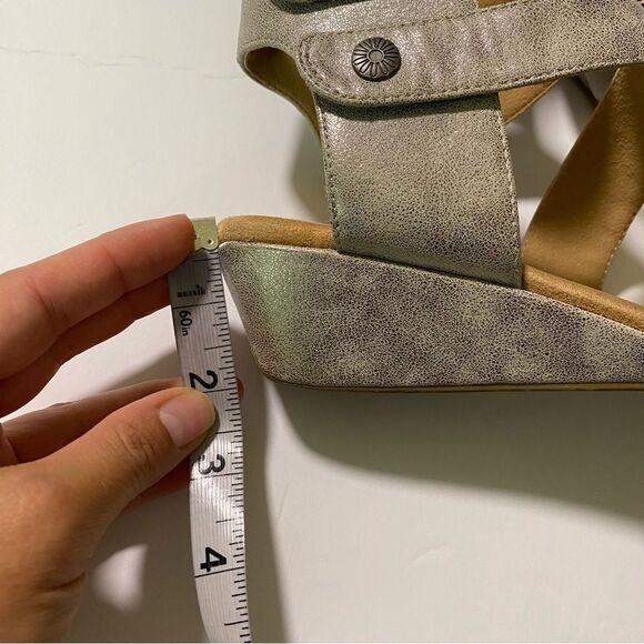 Rockport Comfort Women's Metallic Low Wedge Strappy adjustable Sandals 9 - Picture 12 of 14